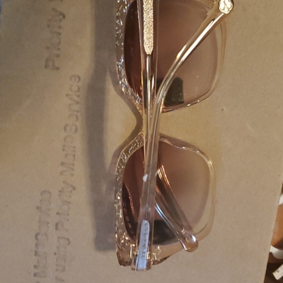 Trina Turk Corsica blush crystal cat eye style Sunglasses brand‎ new main image 7